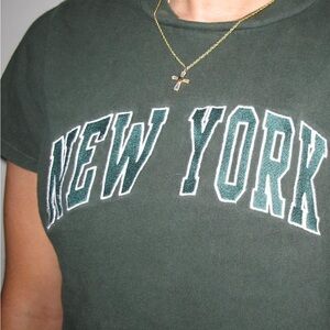 brandy melville new york crop shirt